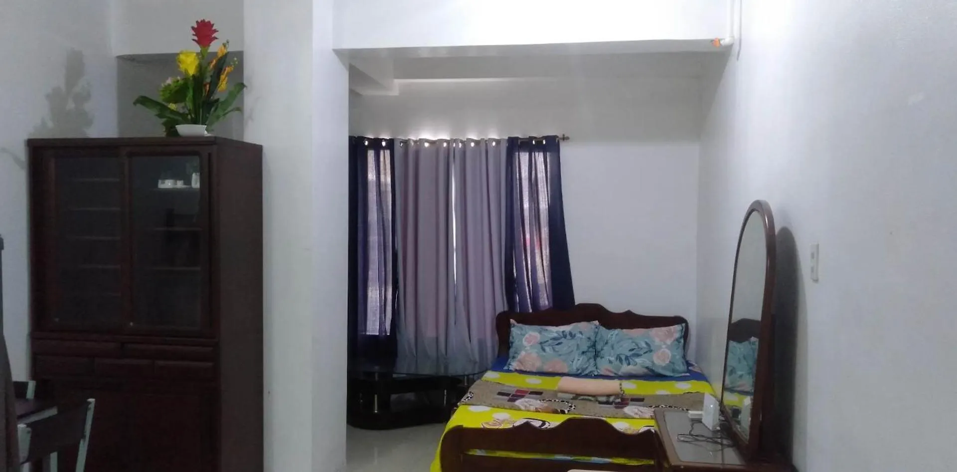 Your City•Home Apartment Paranaque City 0*,  Philippines